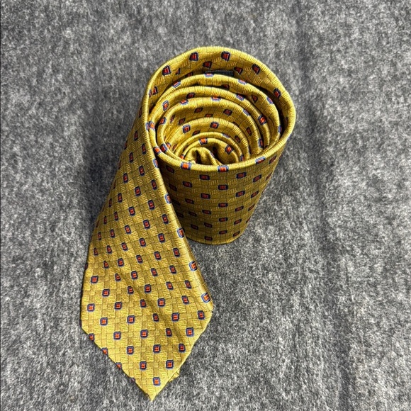 Jos. A. Bank Gold and Red Silk Tie - Picture 3 of 3